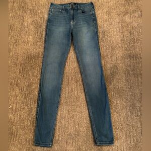 Hollister High-Rise Super Skinny Jeans